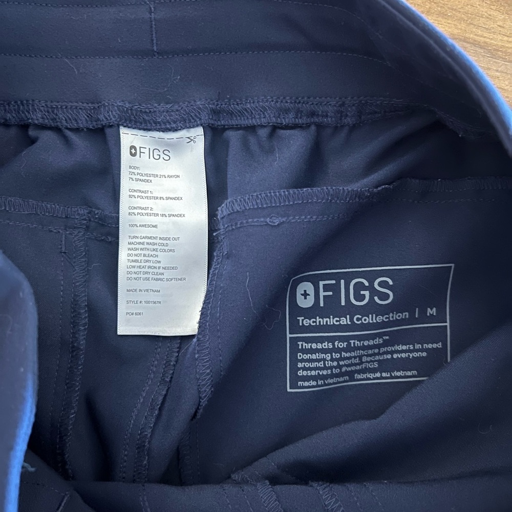 Figs Technical Collection Scrub Pants in Dark Blue
